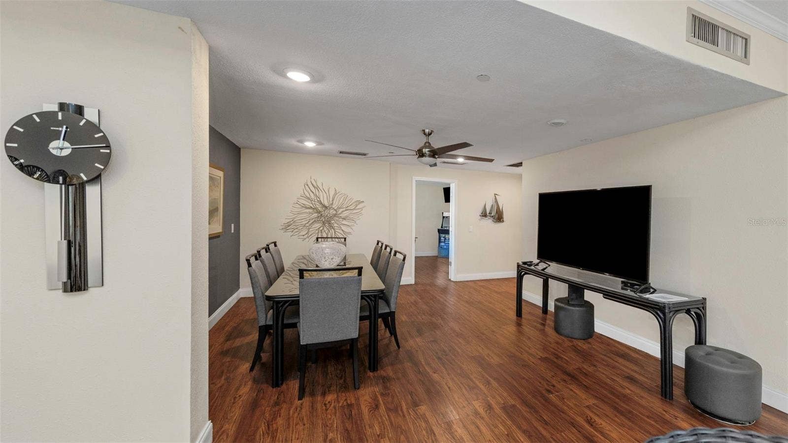 736 ISLAND WAY, #601, Clearwater, FL 33767 736 ISLAND WAY, #601, Clearwater, FL 33767