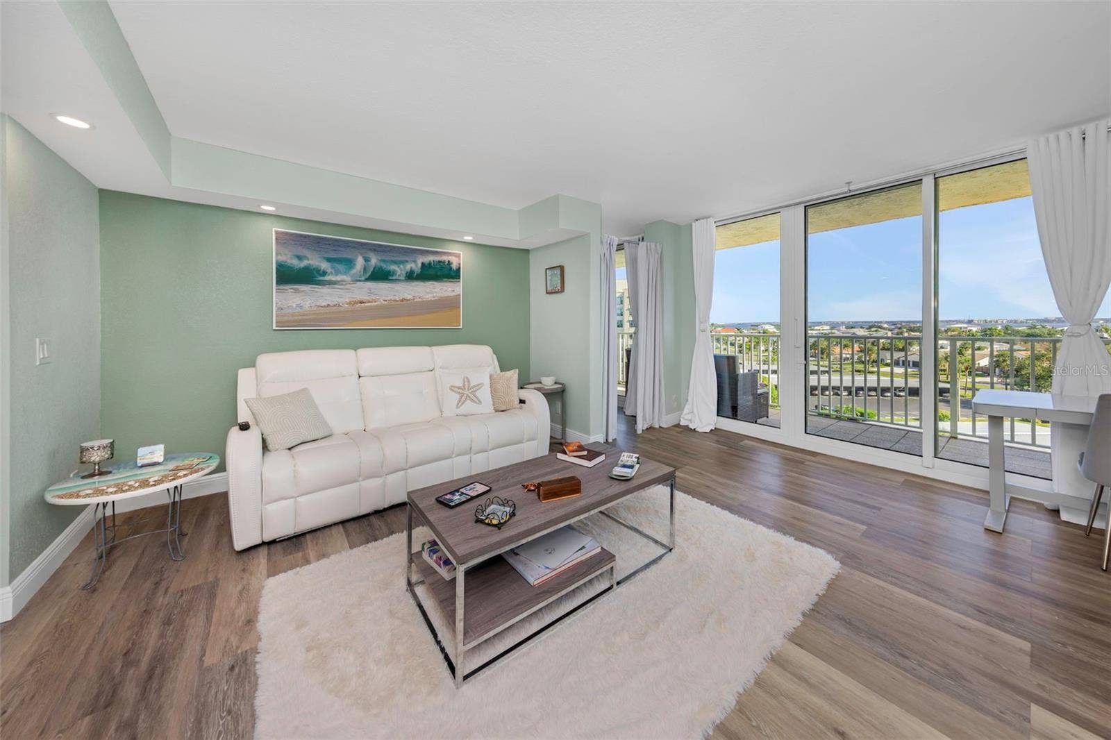 736 ISLAND WAY, #601, Clearwater, FL 33767 736 ISLAND WAY, #601, Clearwater, FL 33767