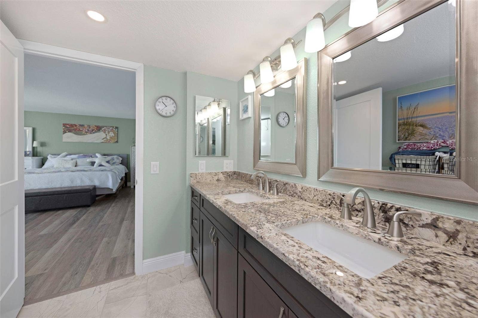 736 ISLAND WAY, #601, Clearwater, FL 33767 736 ISLAND WAY, #601, Clearwater, FL 33767