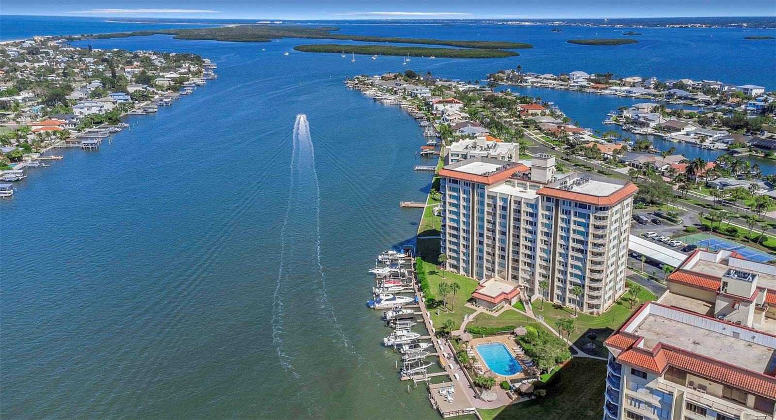 736 ISLAND WAY, #601, Clearwater, FL 33767 736 ISLAND WAY, #601, Clearwater, FL 33767
