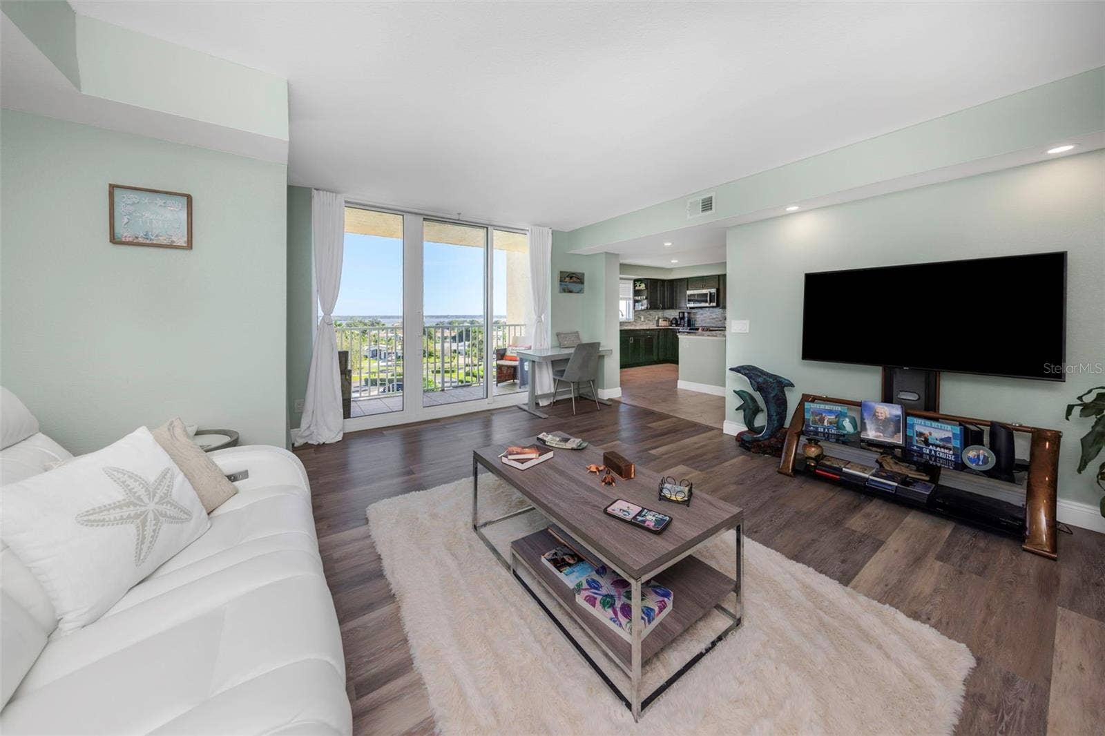 736 ISLAND WAY, #601, Clearwater, FL 33767 736 ISLAND WAY, #601, Clearwater, FL 33767