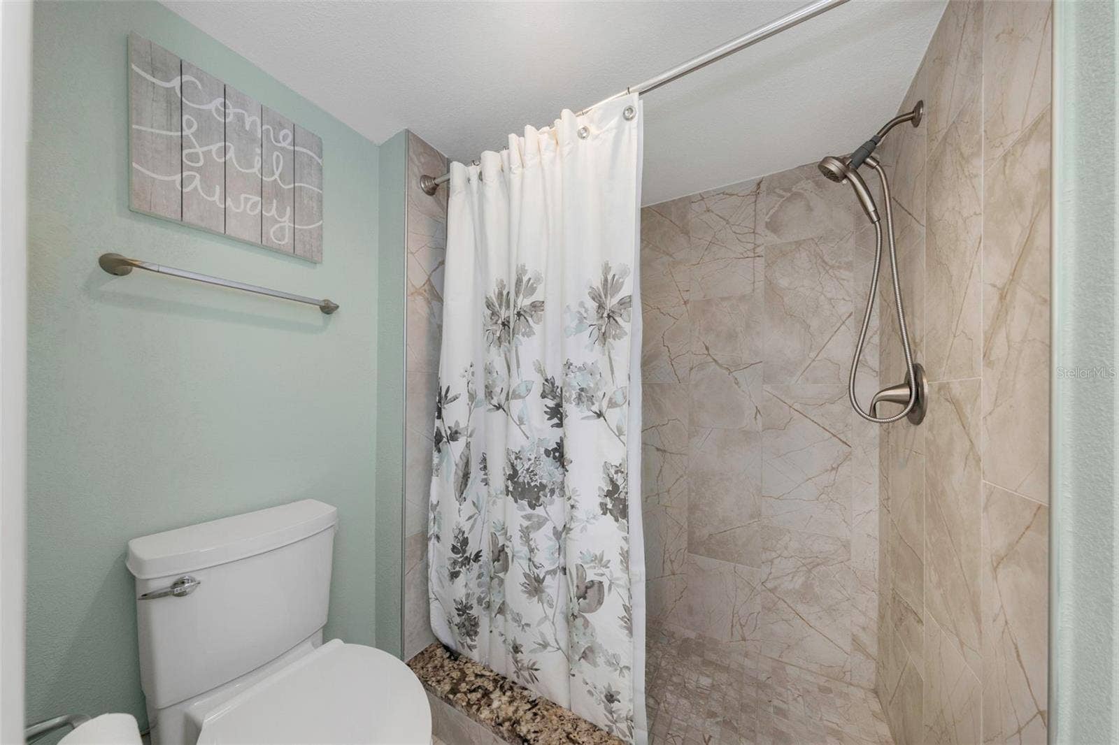 736 ISLAND WAY, #601, Clearwater, FL 33767 736 ISLAND WAY, #601, Clearwater, FL 33767