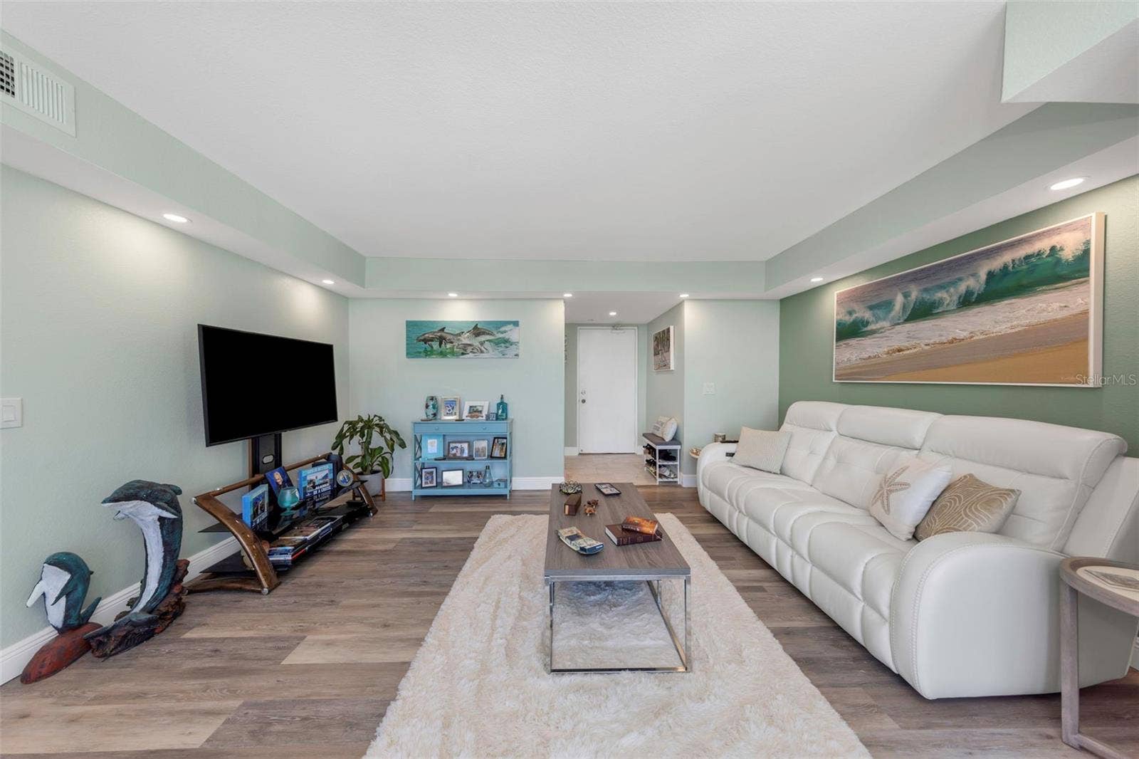 736 ISLAND WAY, #601, Clearwater, FL 33767 736 ISLAND WAY, #601, Clearwater, FL 33767