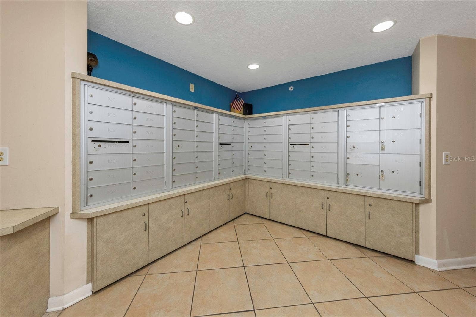 736 ISLAND WAY, #601, Clearwater, FL 33767 736 ISLAND WAY, #601, Clearwater, FL 33767