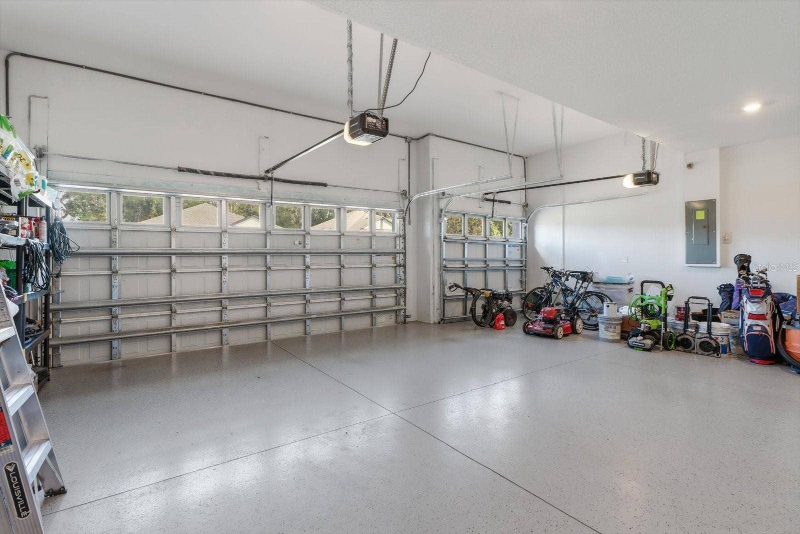 5145 SOUTHERN VALLEY LOOP, Brooksville, FL 34601 Three Car Garage