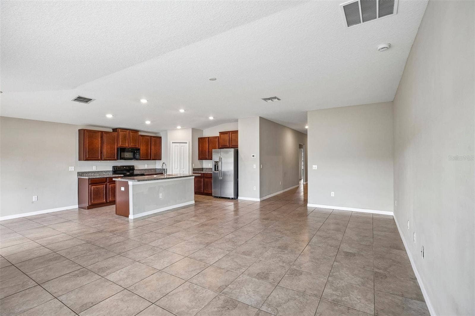 4103 GLOBE THISTLE DRIVE, Tampa, FL 33619 4103 GLOBE THISTLE DRIVE, Tampa, FL 33619