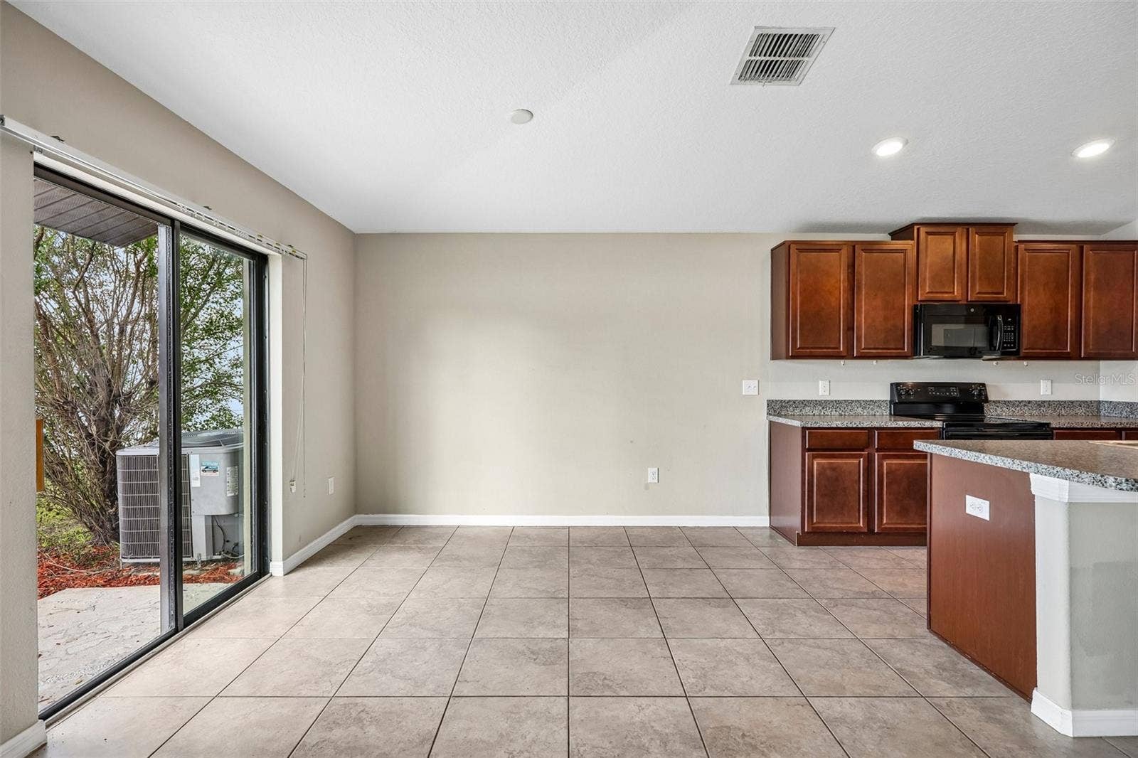4103 GLOBE THISTLE DRIVE, Tampa, FL 33619 4103 GLOBE THISTLE DRIVE, Tampa, FL 33619