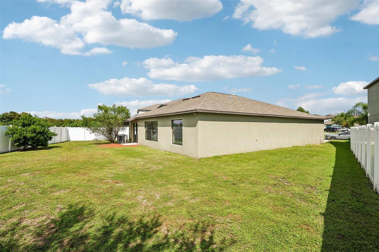 4103 GLOBE THISTLE DRIVE, Tampa, FL 33619 4103 GLOBE THISTLE DRIVE, Tampa, FL 33619