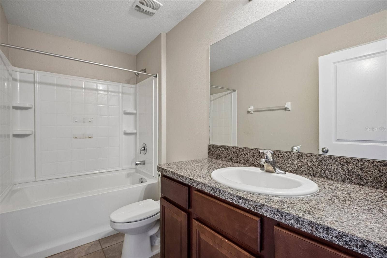 4103 GLOBE THISTLE DRIVE, Tampa, FL 33619 secondary bath