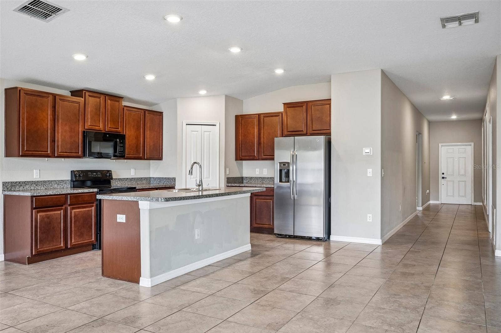 4103 GLOBE THISTLE DRIVE, Tampa, FL 33619 4103 GLOBE THISTLE DRIVE, Tampa, FL 33619