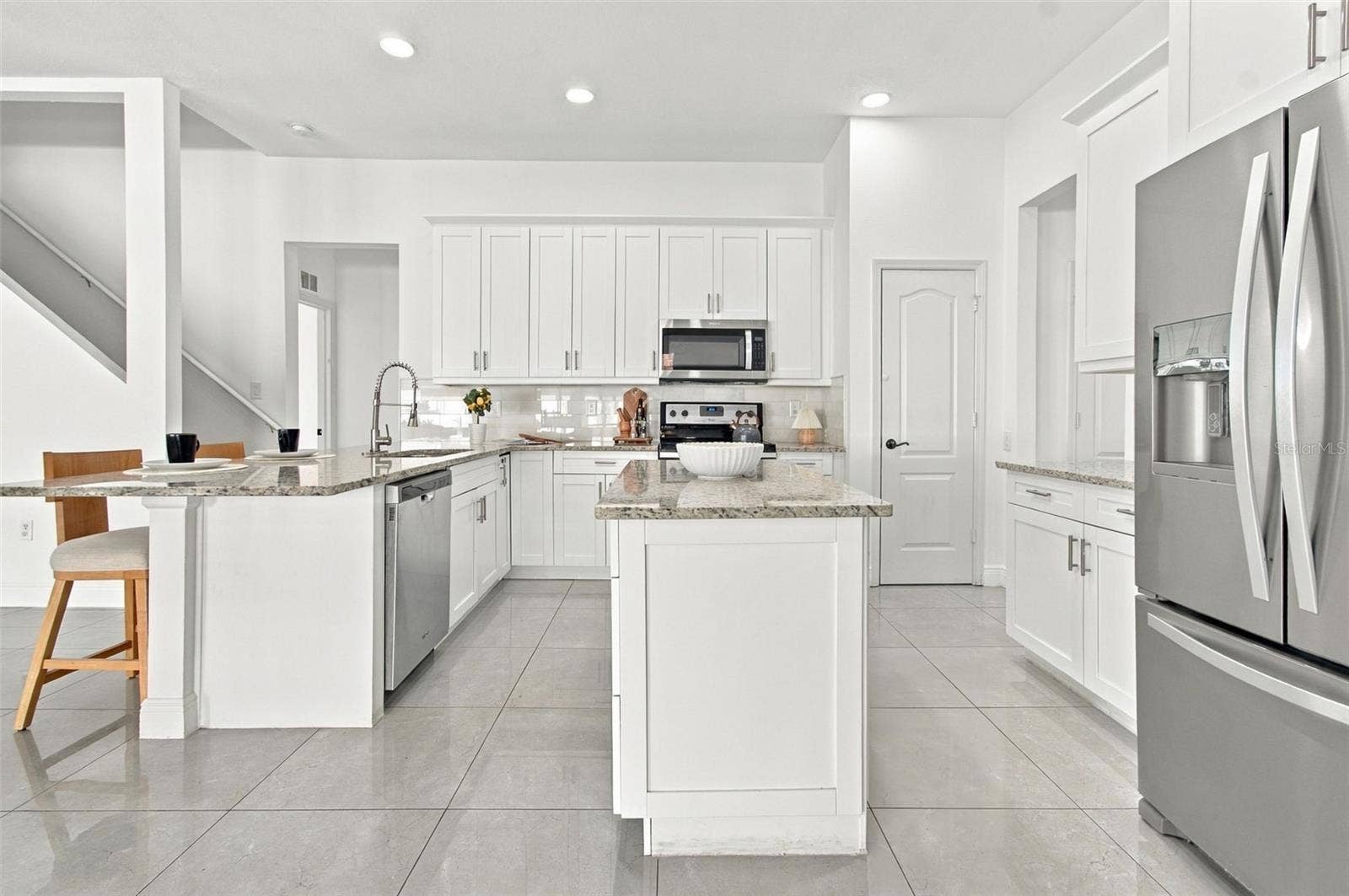 20827 WOODVALE LANE, Land O Lakes, FL 34638