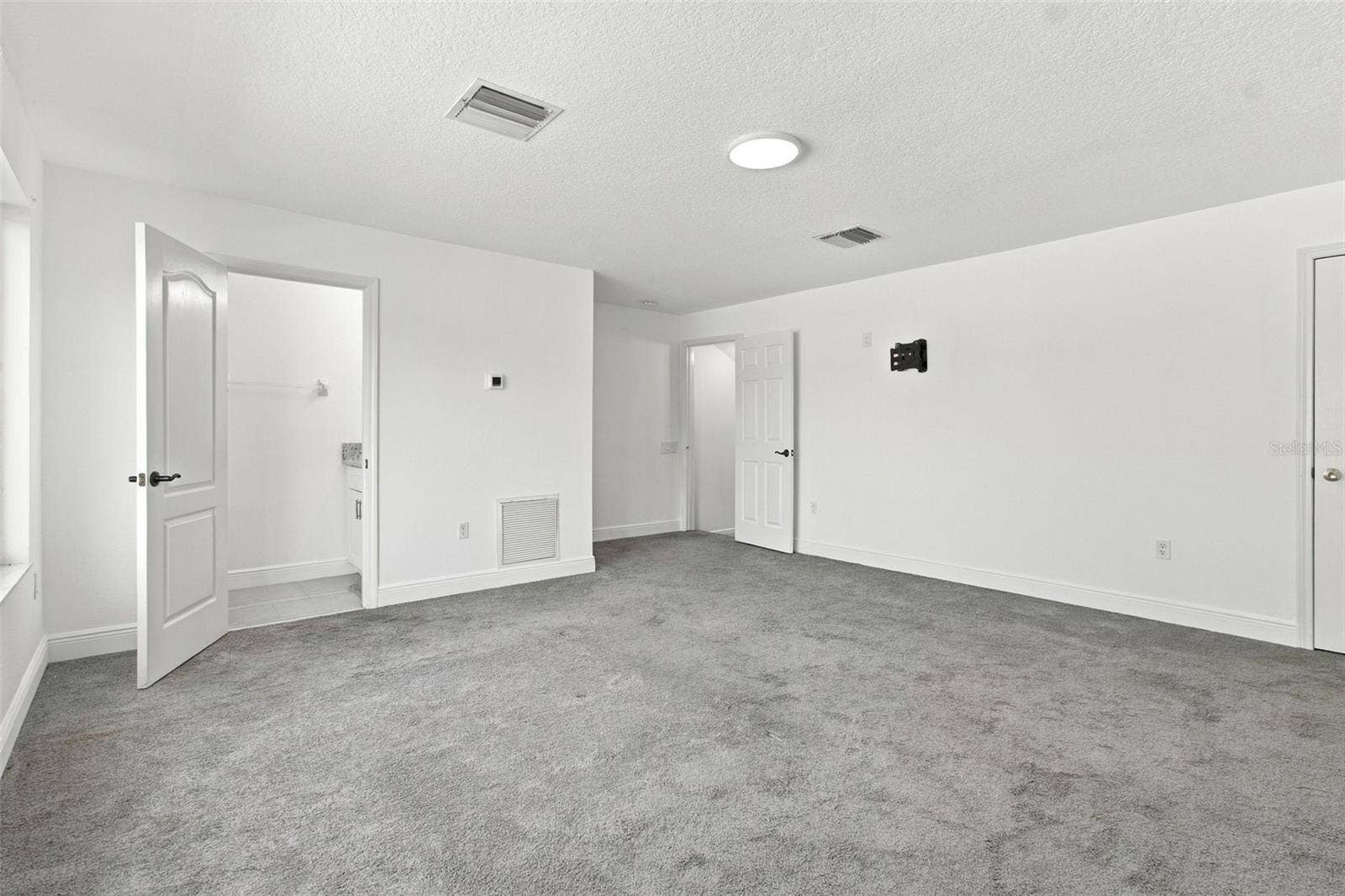 20827 WOODVALE LANE, Land O Lakes, FL 34638