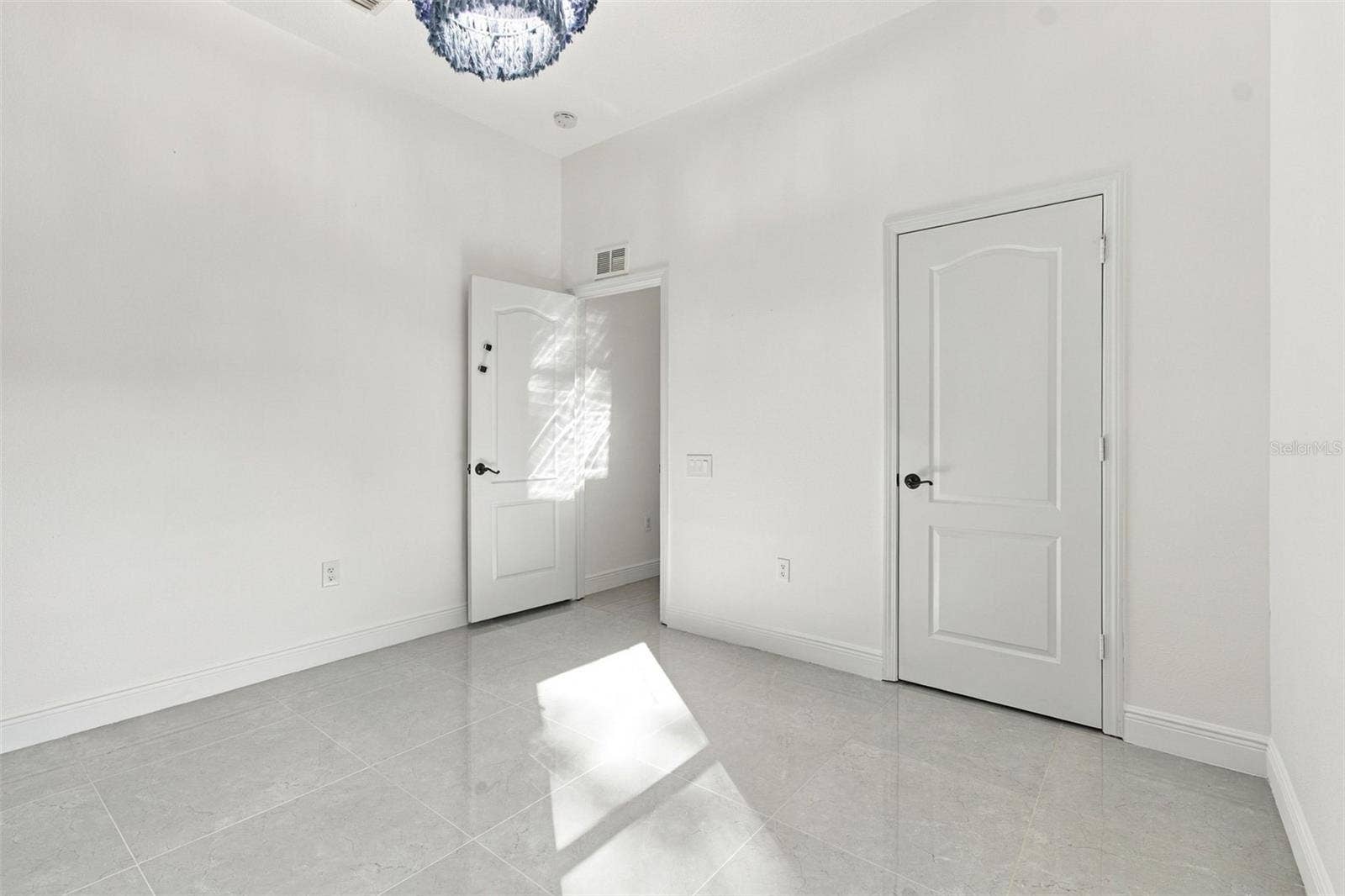 20827 WOODVALE LANE, Land O Lakes, FL 34638