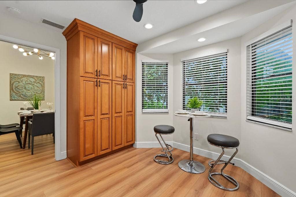 3010 LONGBROOKE WAY, Clearwater, FL 33760 3010 LONGBROOKE WAY, Clearwater, FL 33760