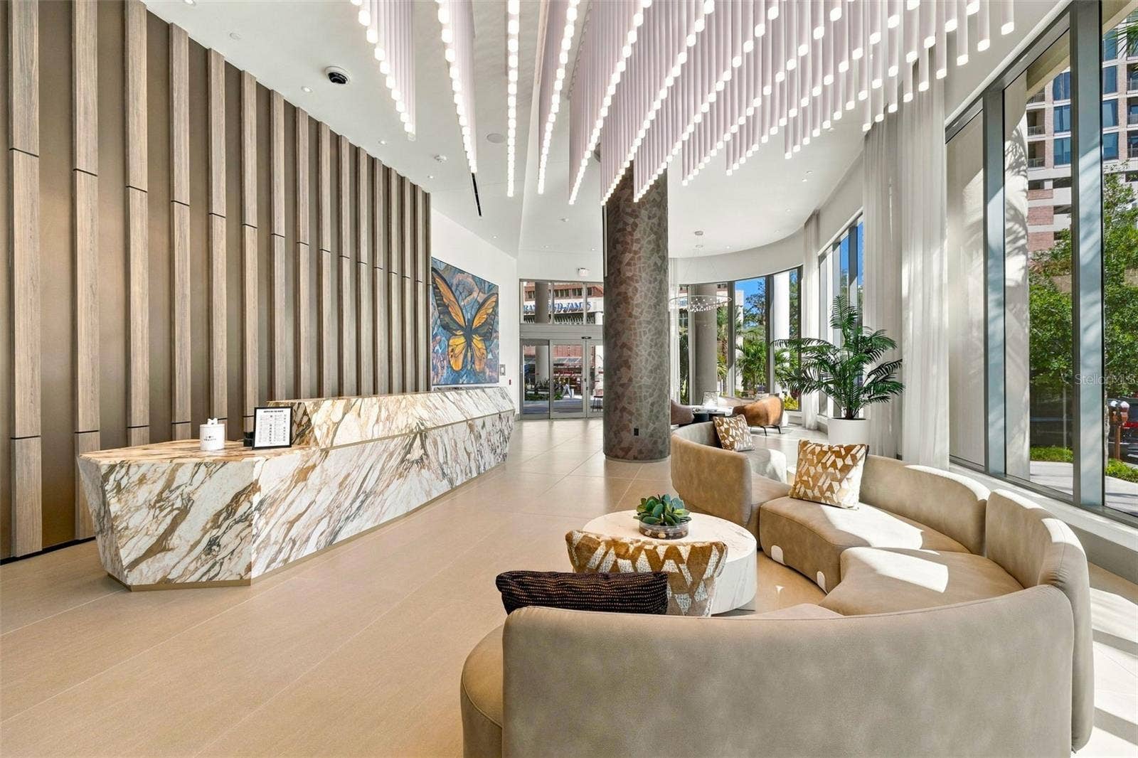275 1ST AVENUE S, #3606, St Petersburg, FL 33701 Lobby