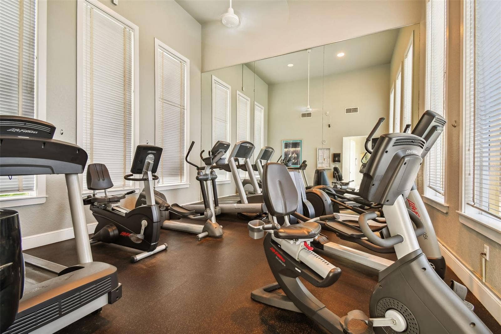 4707 SKIMMER WAY S, St Petersburg, FL 33711 4707 SKIMMER WAY S, St Petersburg, FL 33711