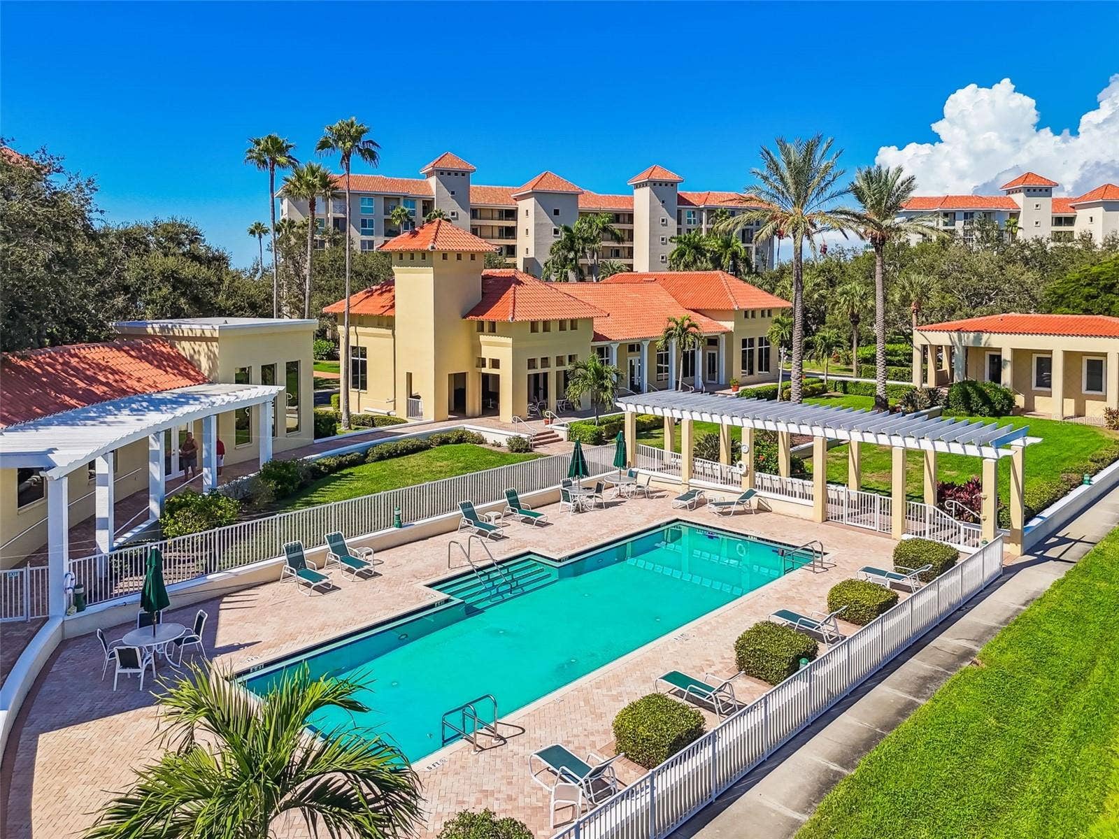 4707 SKIMMER WAY S, St Petersburg, FL 33711 4707 SKIMMER WAY S, St Petersburg, FL 33711