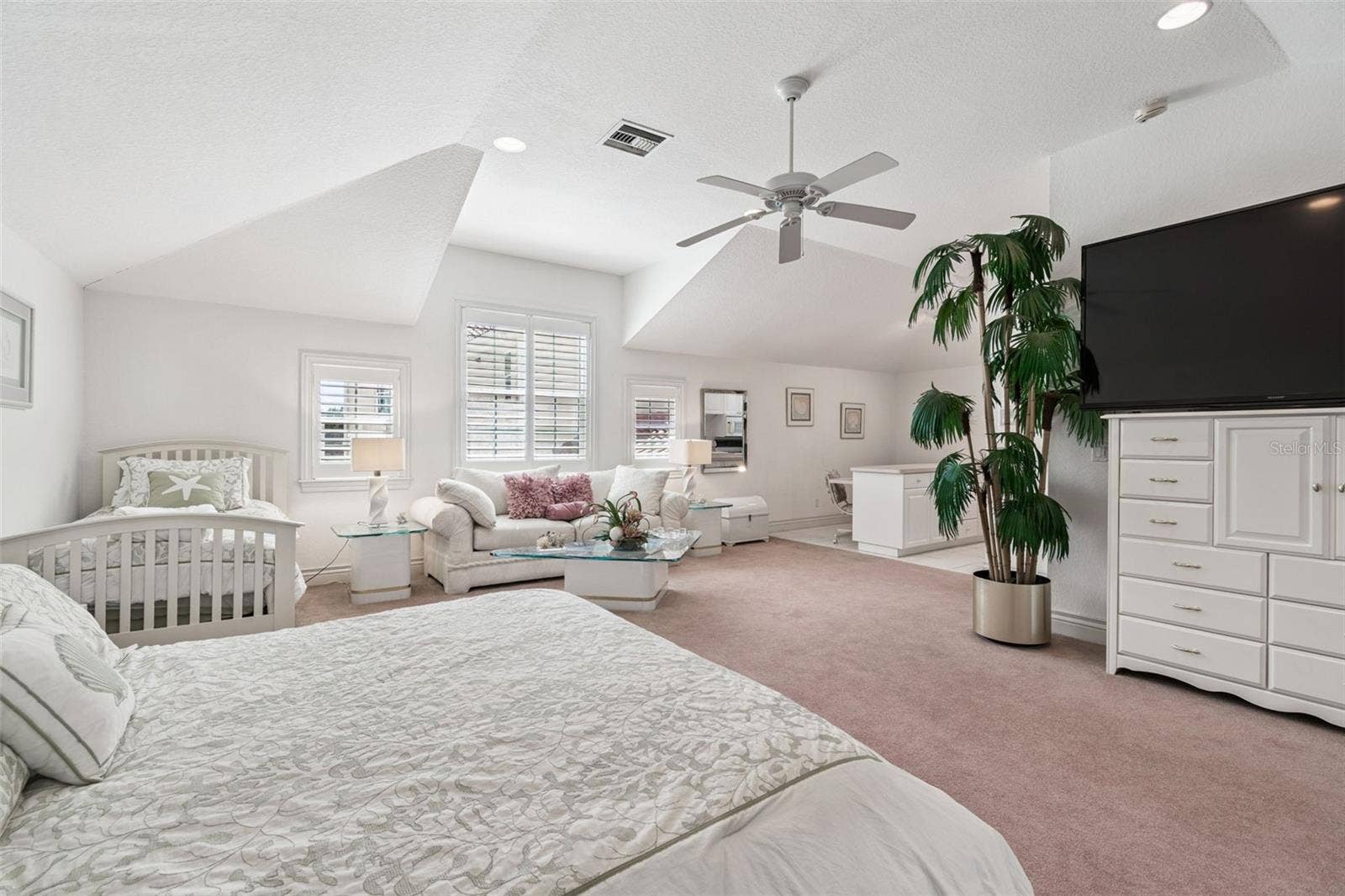 4707 SKIMMER WAY S, St Petersburg, FL 33711 Mother in Law Suite