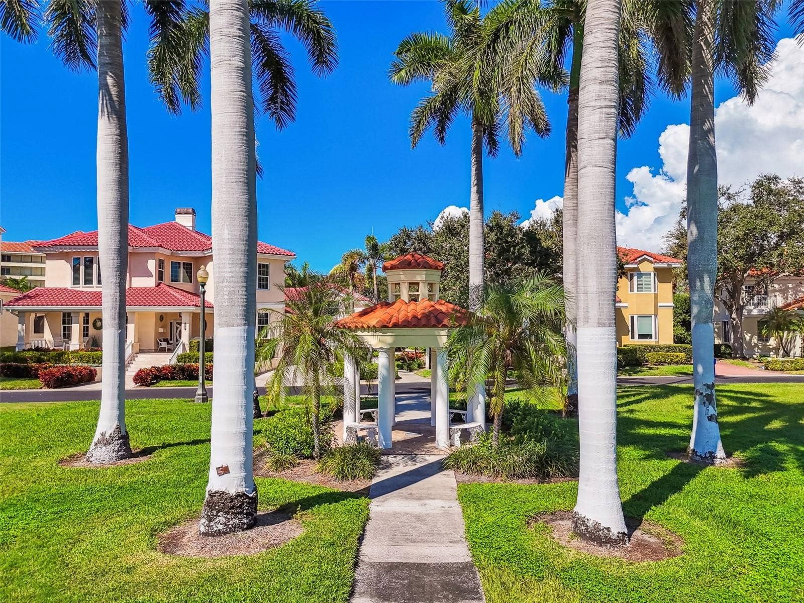4707 SKIMMER WAY S, St Petersburg, FL 33711 4707 SKIMMER WAY S, St Petersburg, FL 33711
