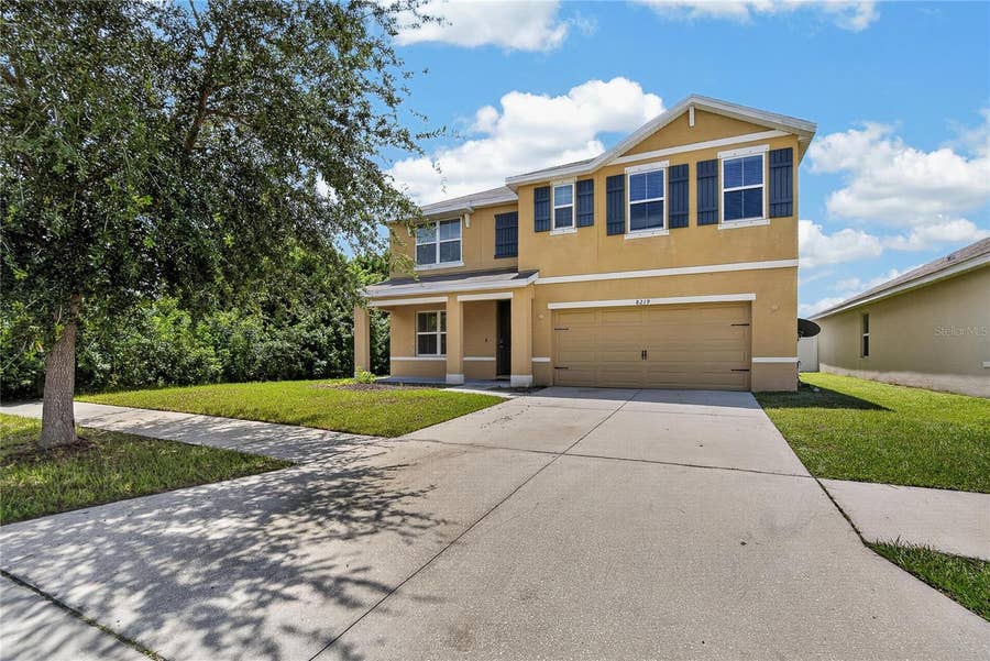 Property photo for 8219 BILSTON VILLAGE LANE, Gibsonton, FL