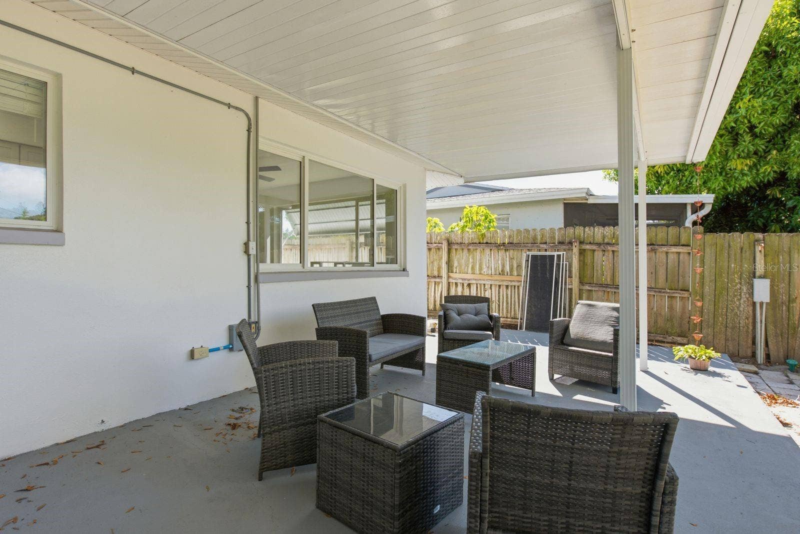 700 GERSHWIN DRIVE, Largo, FL 33771 700 GERSHWIN DRIVE, Largo, FL 33771