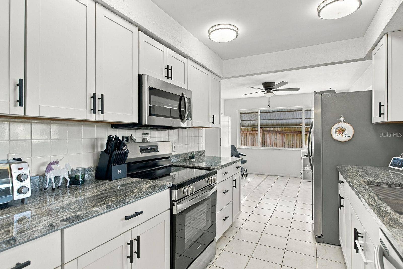 700 GERSHWIN DRIVE, Largo, FL 33771 700 GERSHWIN DRIVE, Largo, FL 33771