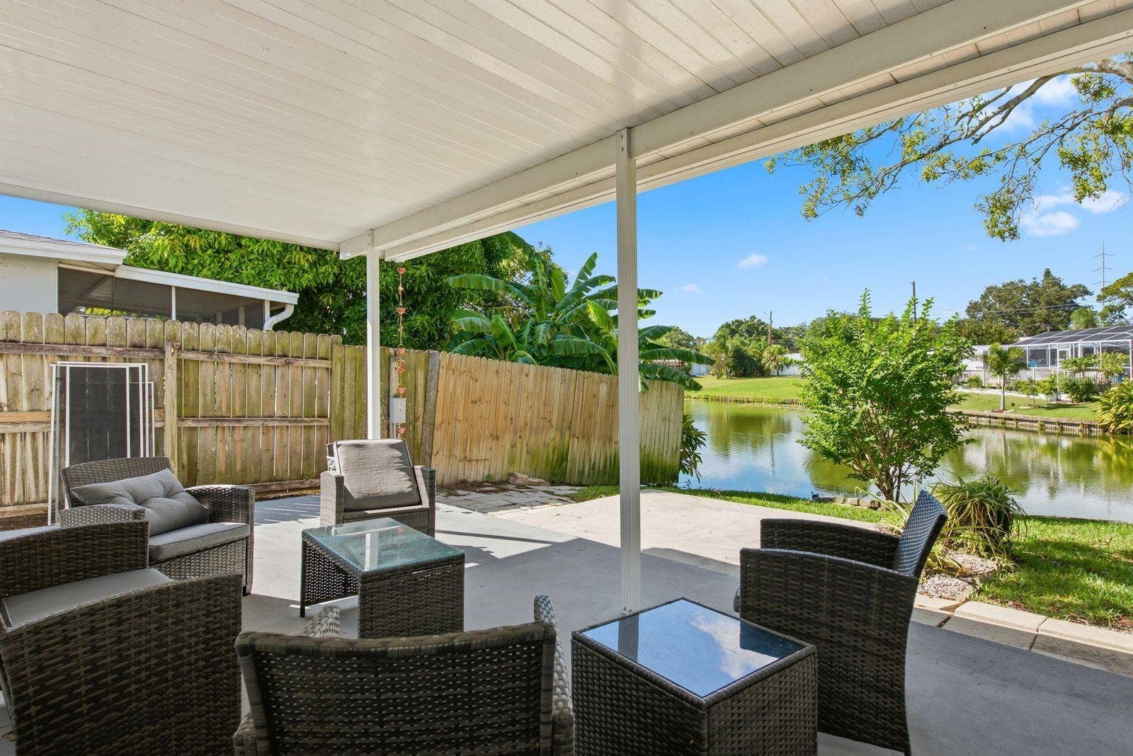 700 GERSHWIN DRIVE, Largo, FL 33771 700 GERSHWIN DRIVE, Largo, FL 33771