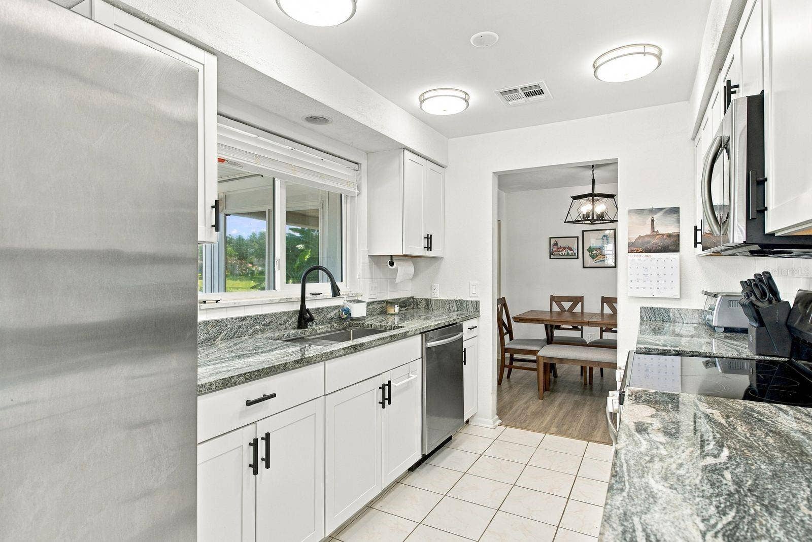 700 GERSHWIN DRIVE, Largo, FL 33771 700 GERSHWIN DRIVE, Largo, FL 33771
