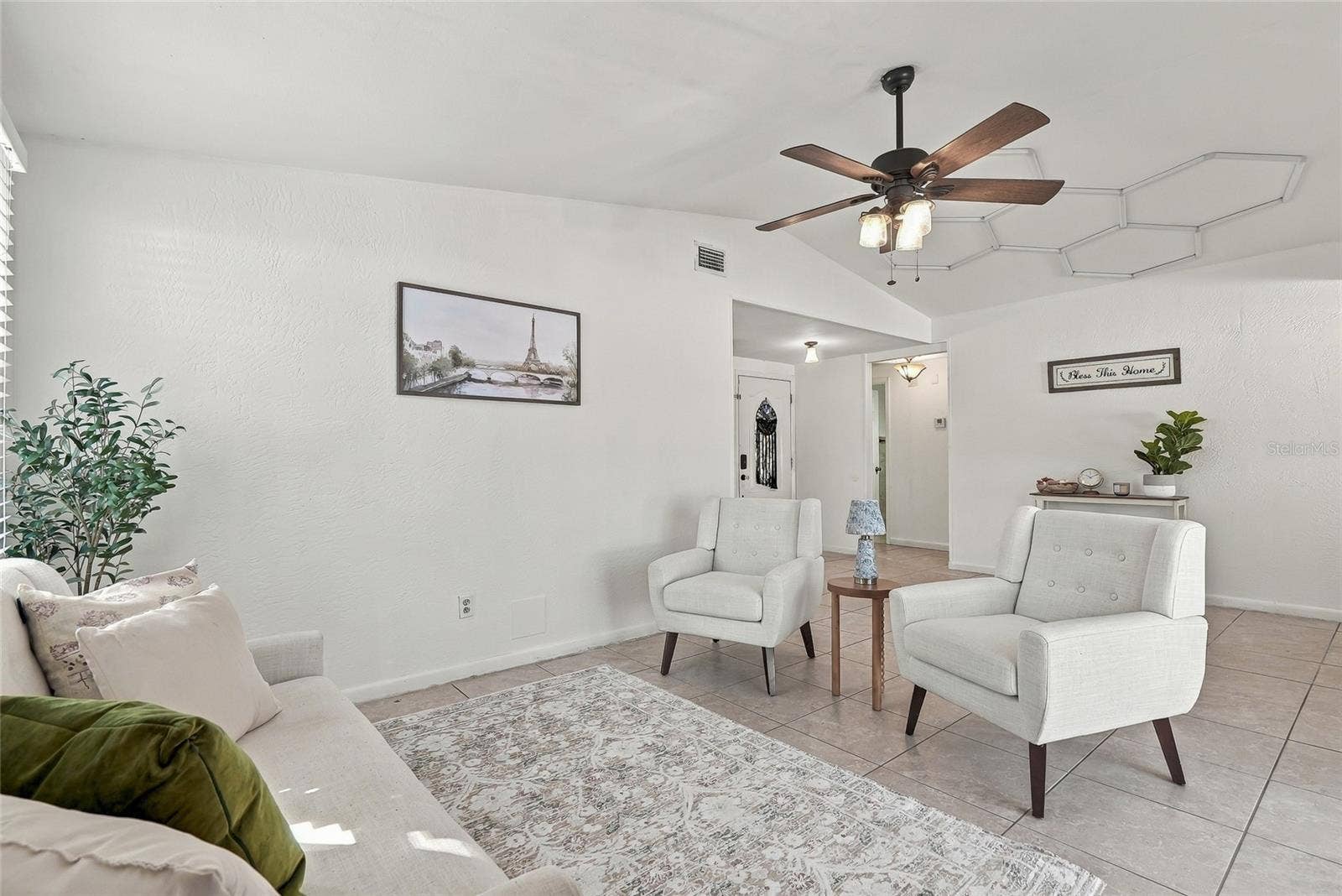 9608 ELGIN COURT, Tampa, FL 33615 9608 ELGIN COURT, Tampa, FL 33615