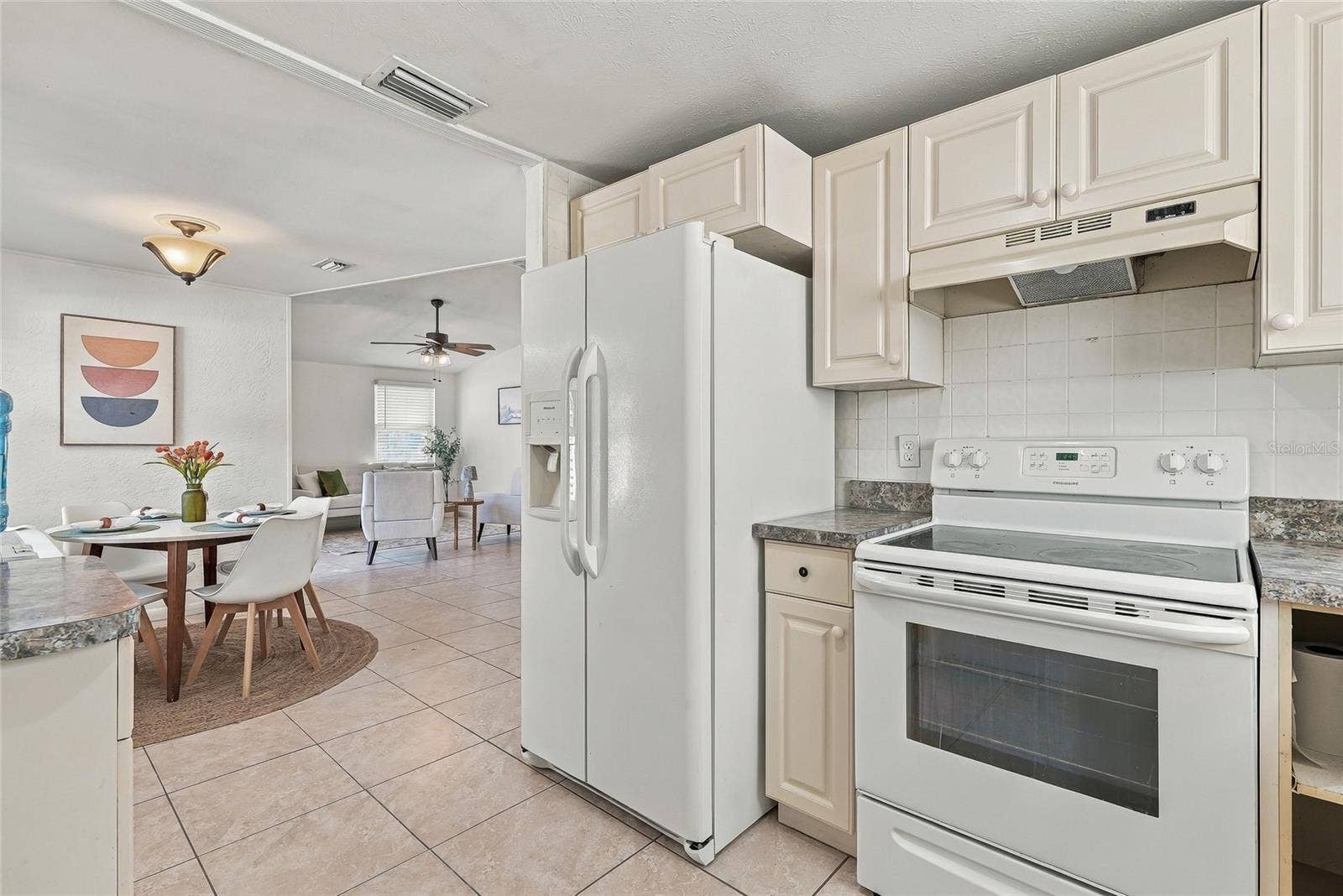 9608 ELGIN COURT, Tampa, FL 33615 9608 ELGIN COURT, Tampa, FL 33615