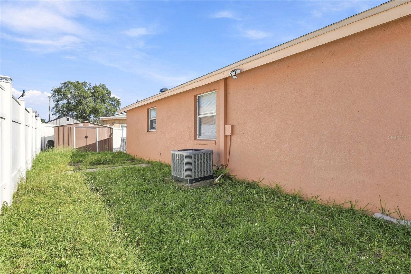 9608 ELGIN COURT, Tampa, FL 33615 9608 ELGIN COURT, Tampa, FL 33615