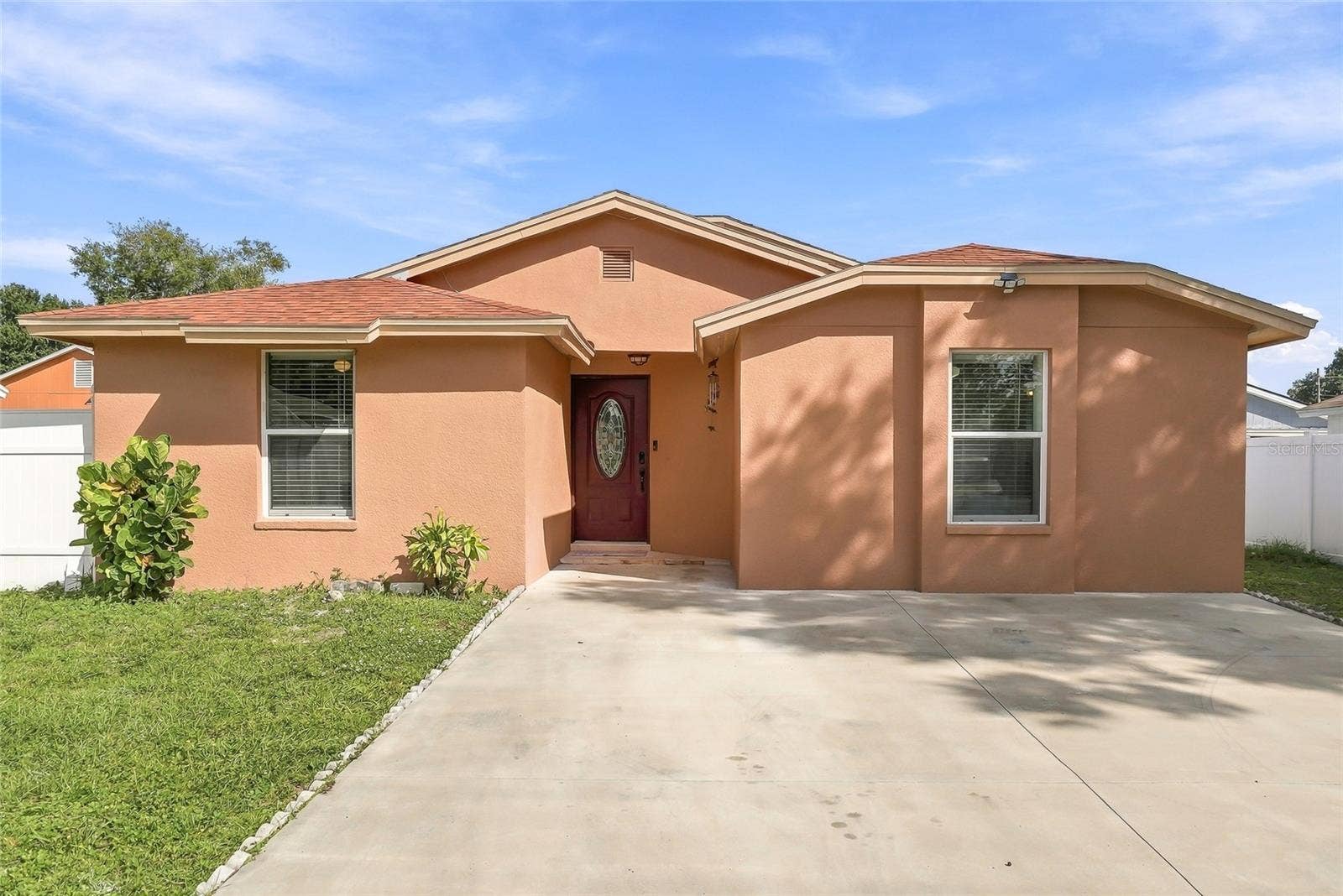9608 ELGIN COURT, Tampa, FL 33615 9608 ELGIN COURT, Tampa, FL 33615