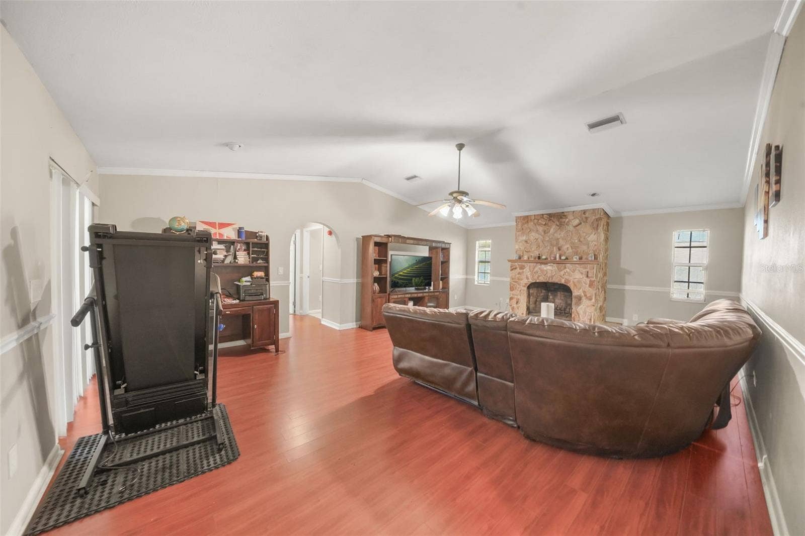 6912 SENOJ DRIVE, Tampa, FL 33610