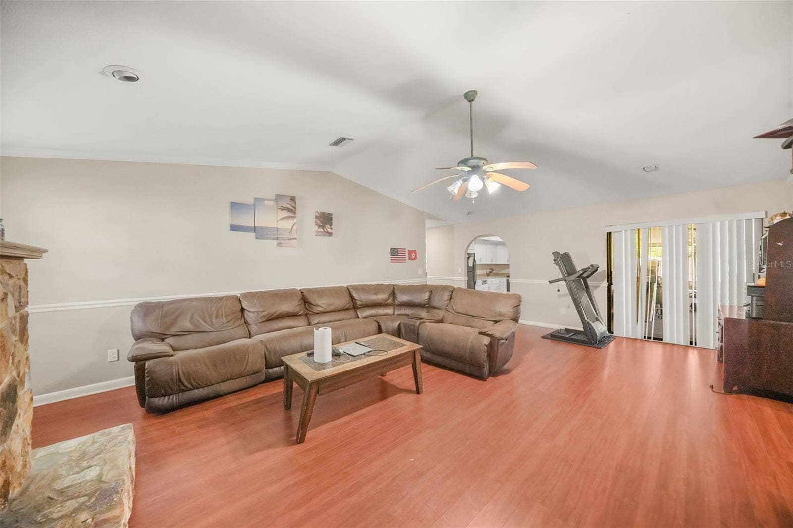 6912 SENOJ DRIVE, Tampa, FL 33610