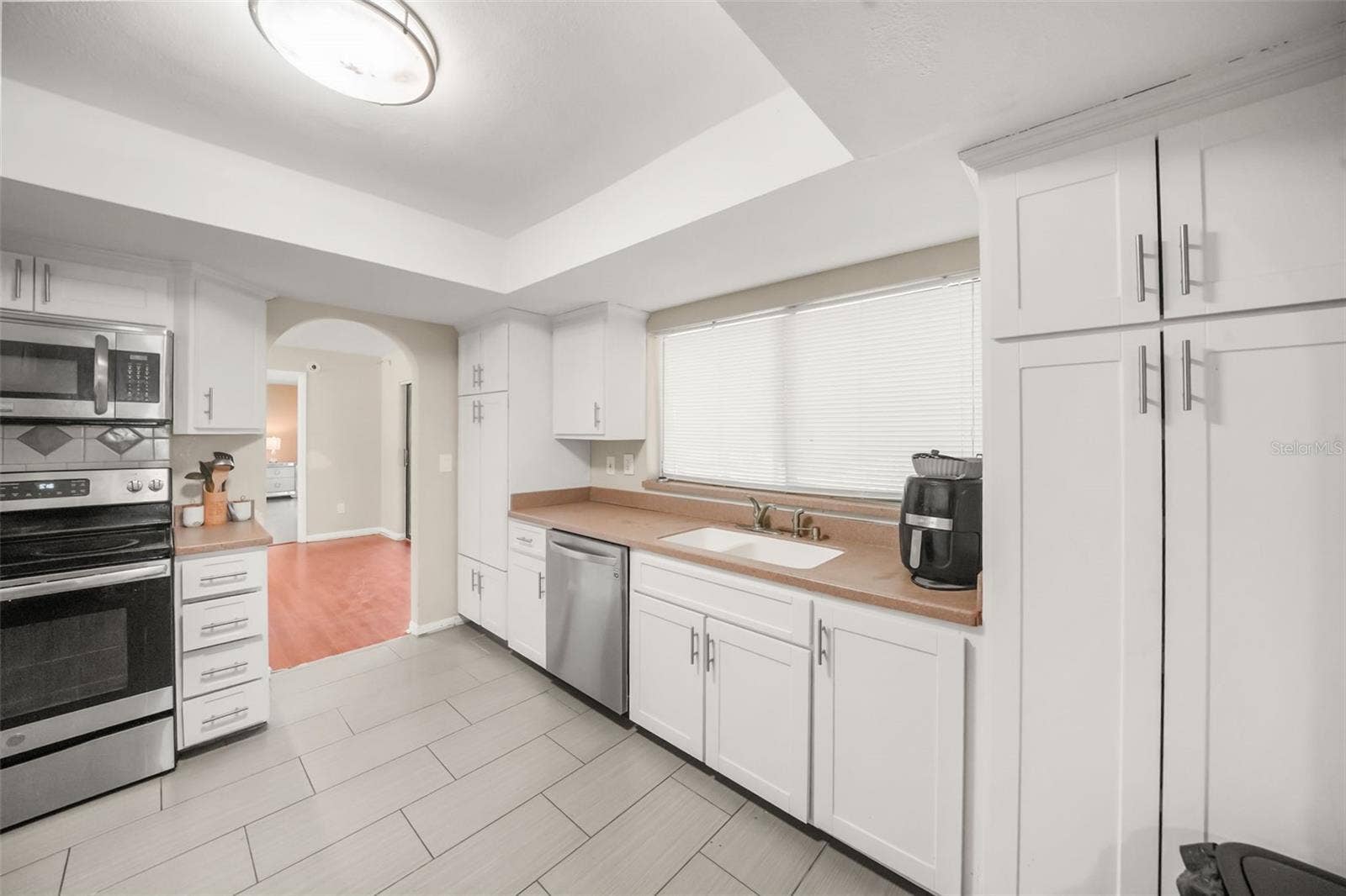 6912 SENOJ DRIVE, Tampa, FL 33610