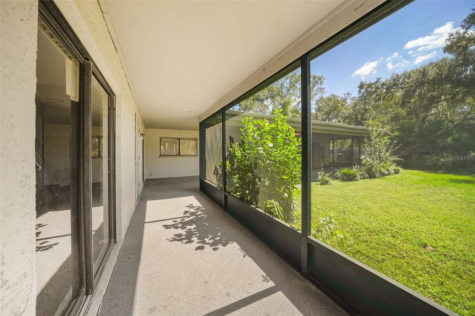 6912 SENOJ DRIVE, Tampa, FL 33610