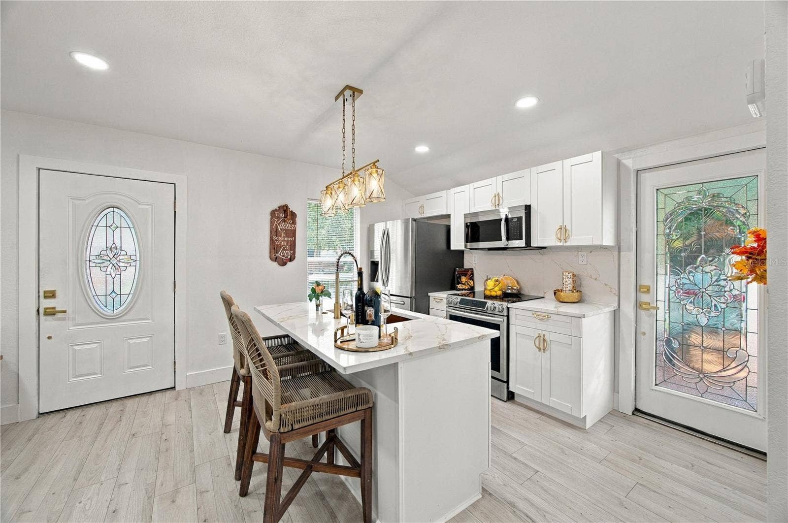 1503 E POWHATAN AVENUE, Tampa, FL 33610