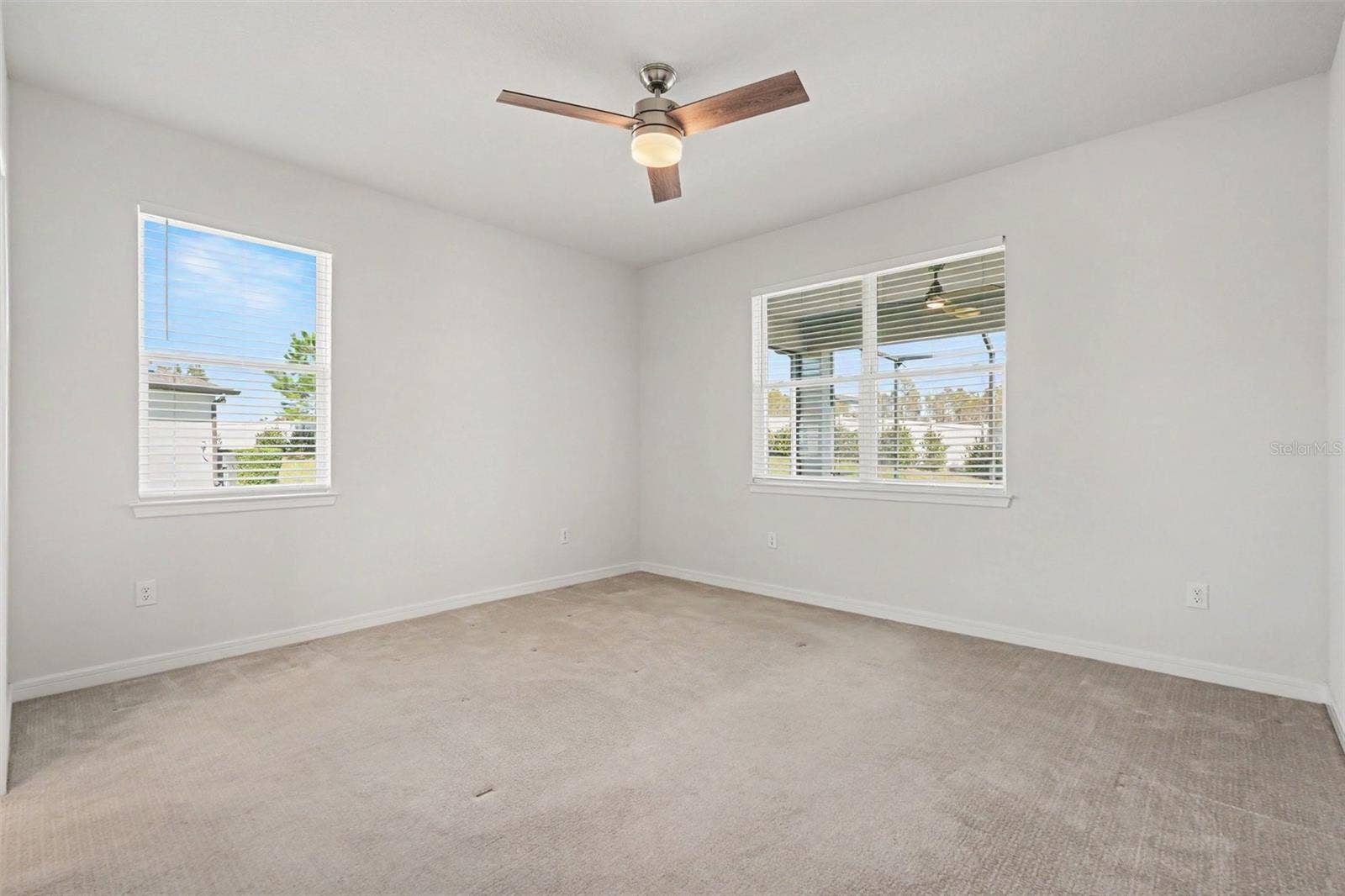 5702 BAY TIDE COURT, Land O Lakes, FL 34638