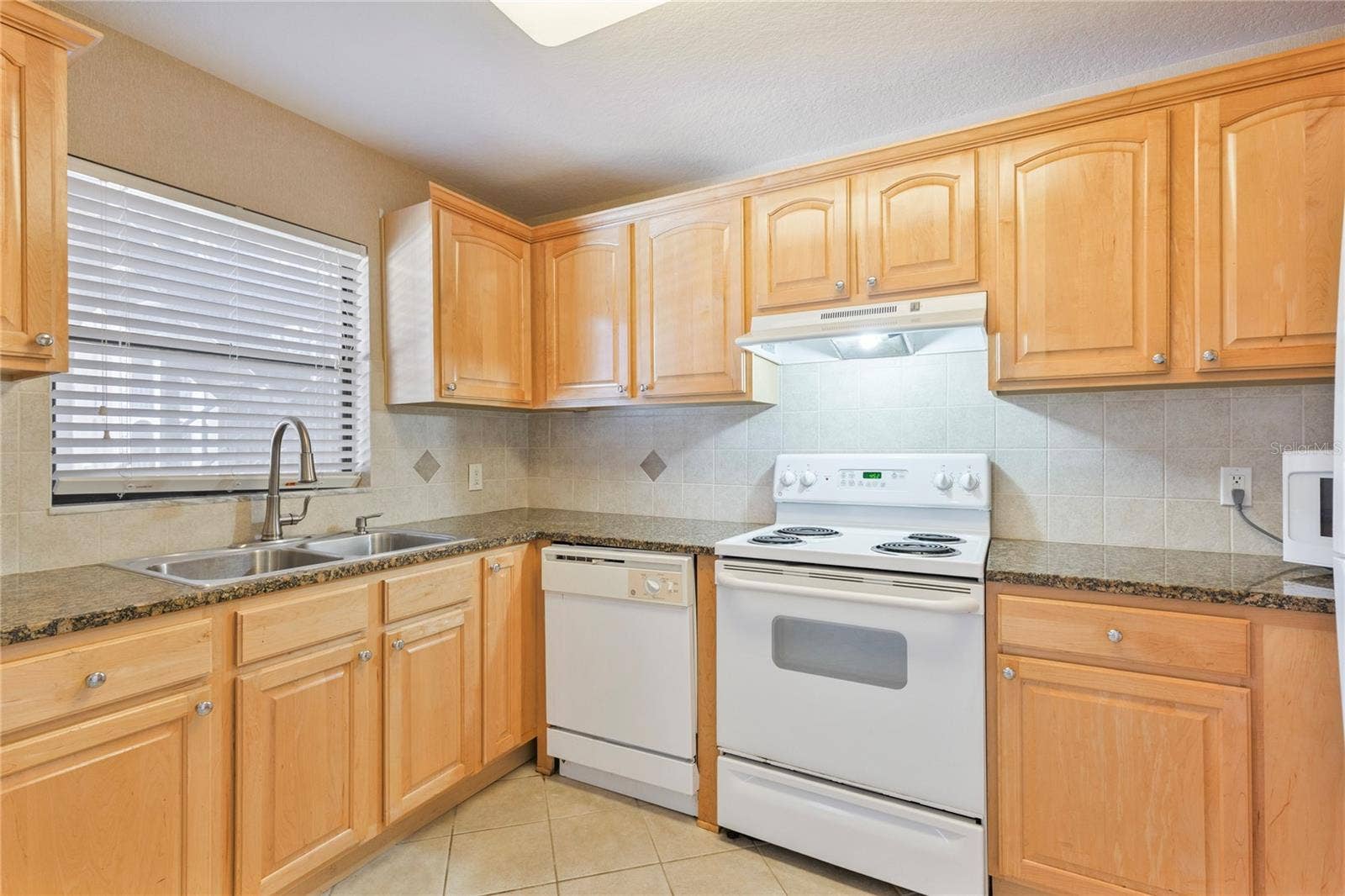 6150 GULFPORT BOULEVARD S, #202, Gulfport, FL 33707