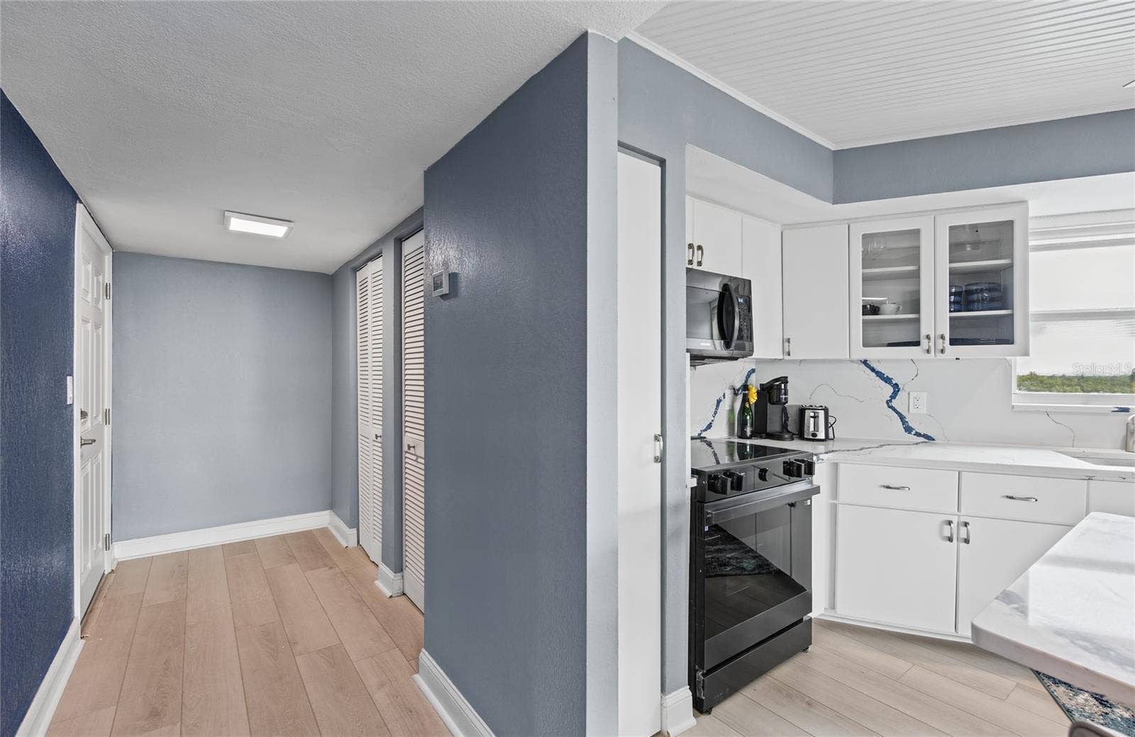 700 BEACH DRIVE NE, #701, St Petersburg, FL 33701 700 BEACH DRIVE NE, #701, St Petersburg, FL 33701