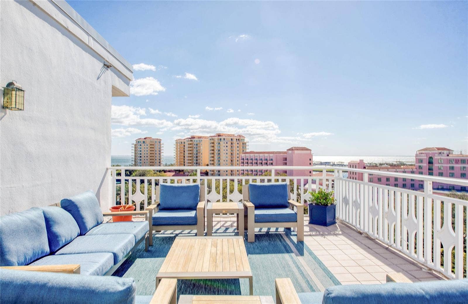 700 BEACH DRIVE NE, #701, St Petersburg, FL 33701 700 BEACH DRIVE NE, #701, St Petersburg, FL 33701