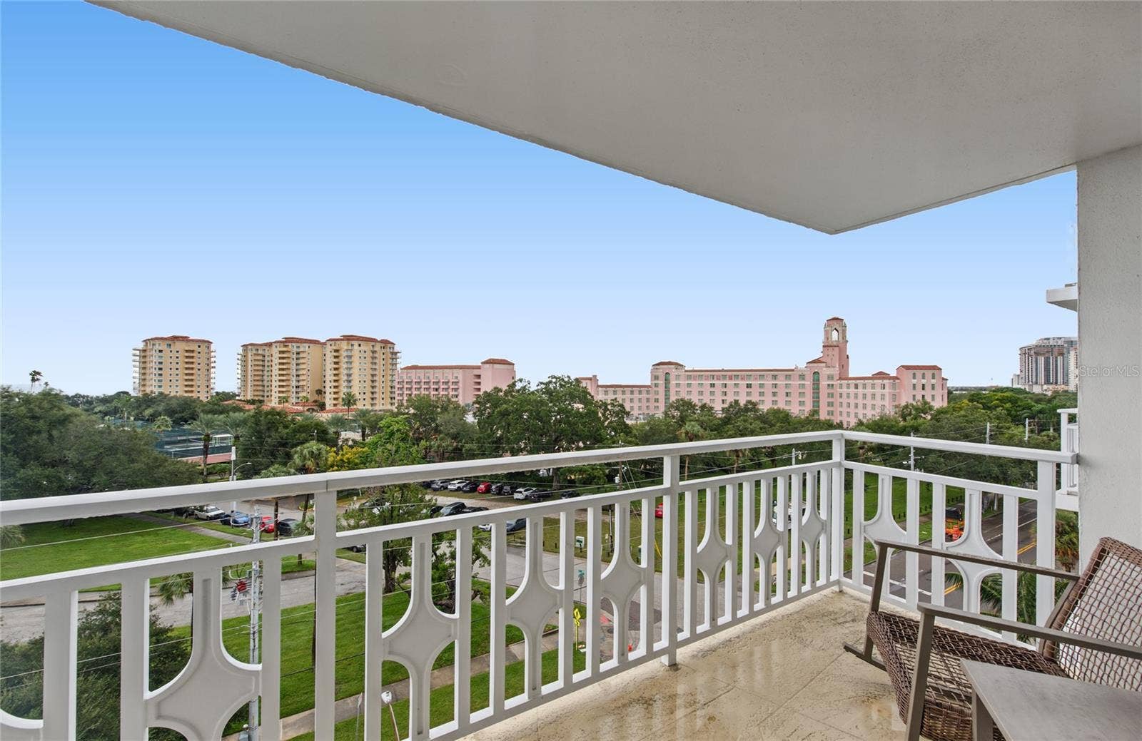 700 BEACH DRIVE NE, #701, St Petersburg, FL 33701 700 BEACH DRIVE NE, #701, St Petersburg, FL 33701