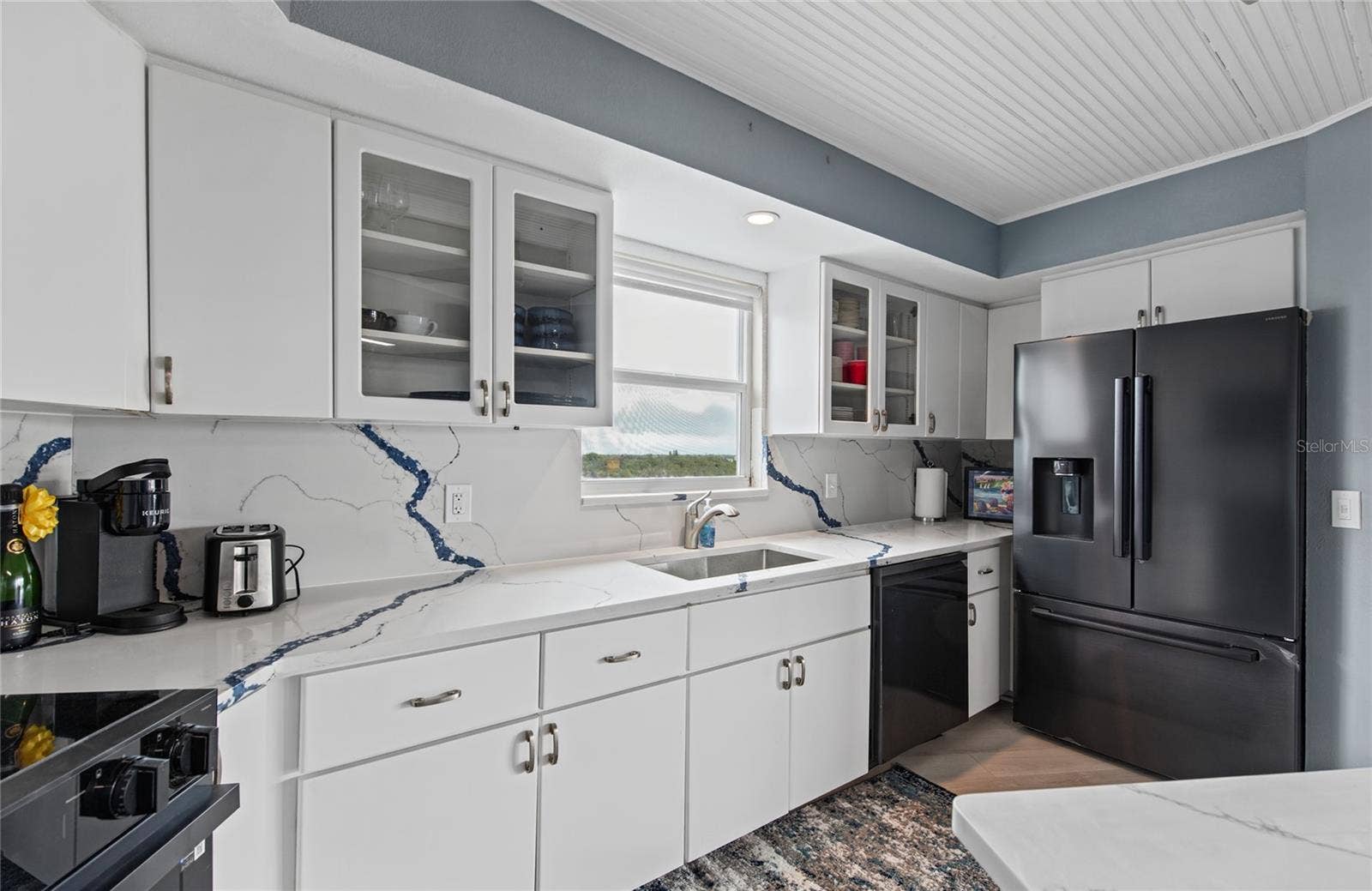 700 BEACH DRIVE NE, #701, St Petersburg, FL 33701 700 BEACH DRIVE NE, #701, St Petersburg, FL 33701