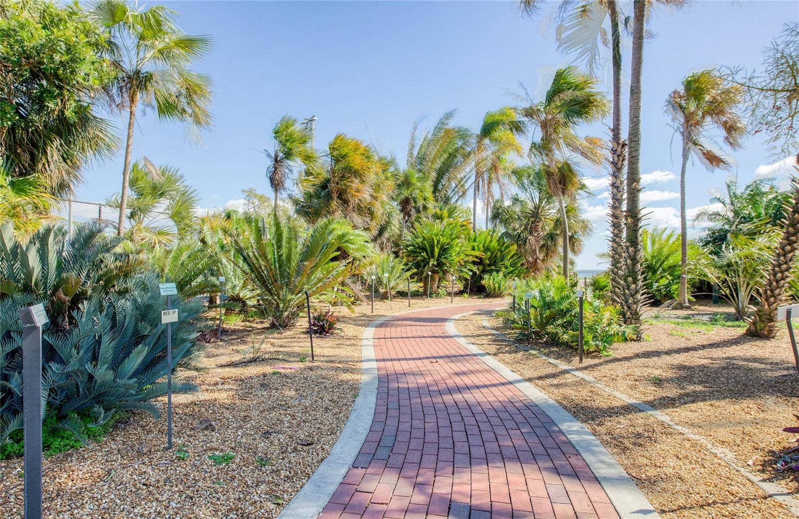 700 BEACH DRIVE NE, #701, St Petersburg, FL 33701 700 BEACH DRIVE NE, #701, St Petersburg, FL 33701