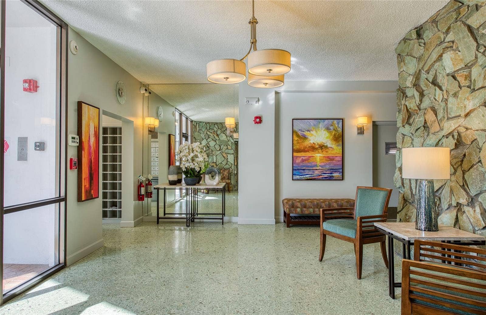 700 BEACH DRIVE NE, #701, St Petersburg, FL 33701 700 BEACH DRIVE NE, #701, St Petersburg, FL 33701
