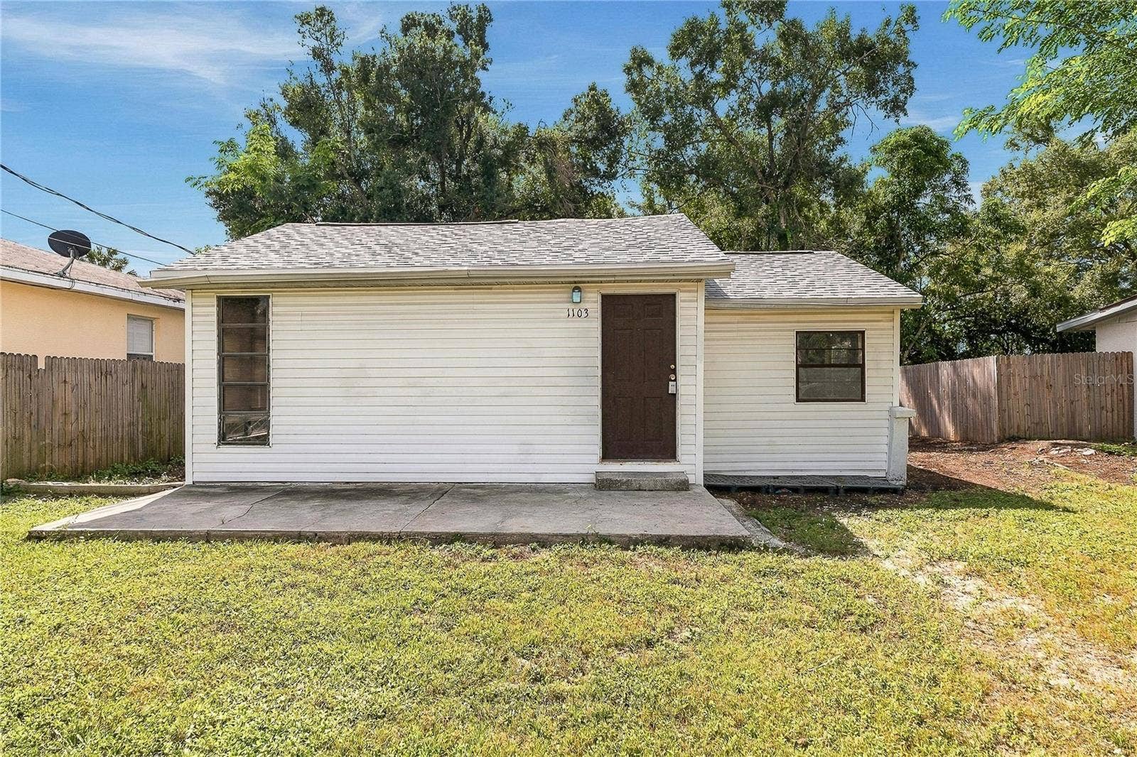 1103 36TH AVENUE W, Bradenton, FL 34205 1103 36TH AVENUE W, Bradenton, FL 34205
