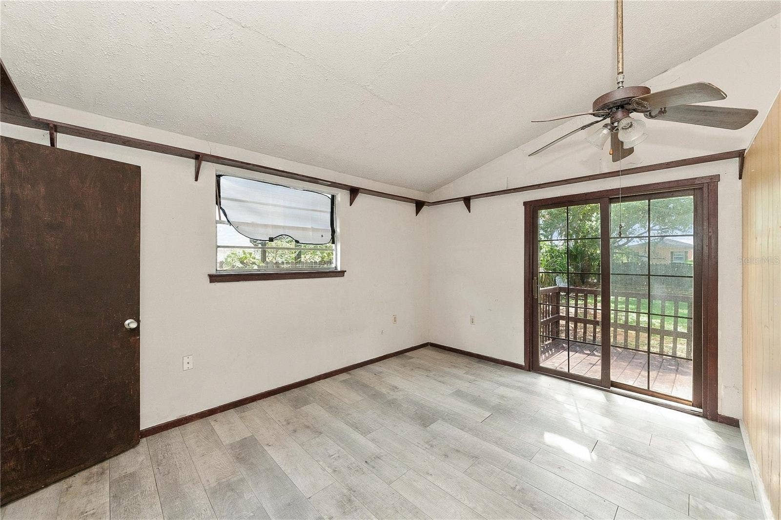 1103 36TH AVENUE W, Bradenton, FL 34205 1103 36TH AVENUE W, Bradenton, FL 34205