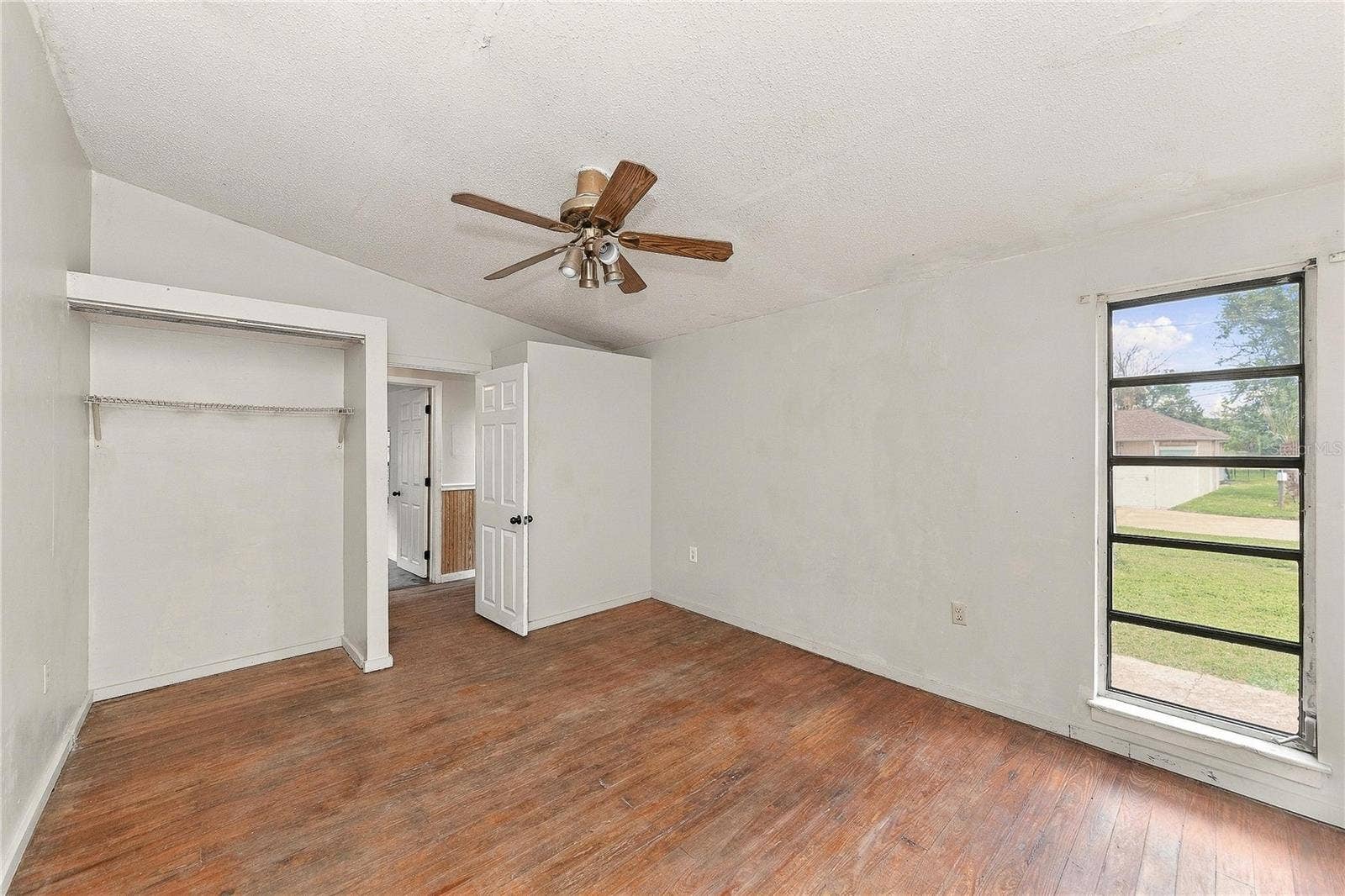 1103 36TH AVENUE W, Bradenton, FL 34205 1103 36TH AVENUE W, Bradenton, FL 34205