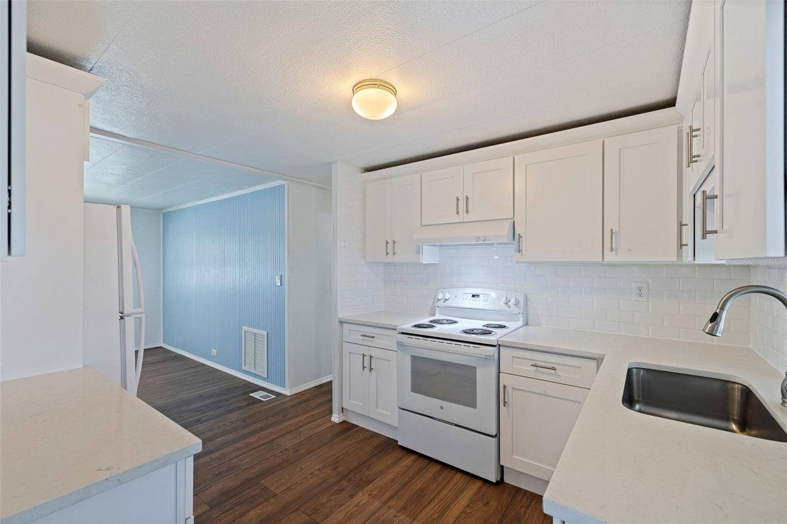 678 MOUNT MADISON AVENUE NE, #661, St Petersburg, FL 33702 678 MOUNT MADISON AVENUE NE, #661, St Petersburg, FL 33702