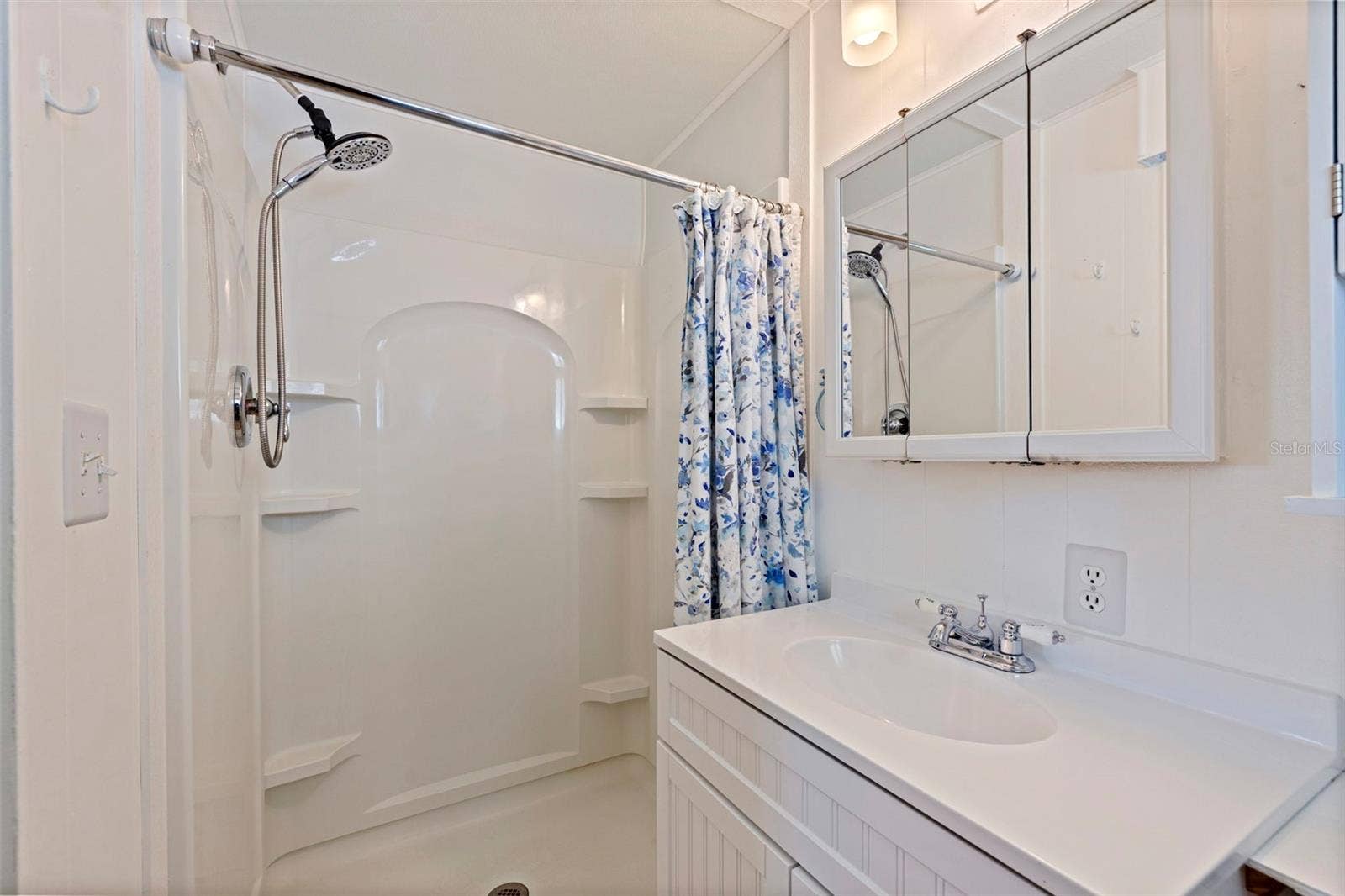 678 MOUNT MADISON AVENUE NE, #661, St Petersburg, FL 33702 678 MOUNT MADISON AVENUE NE, #661, St Petersburg, FL 33702